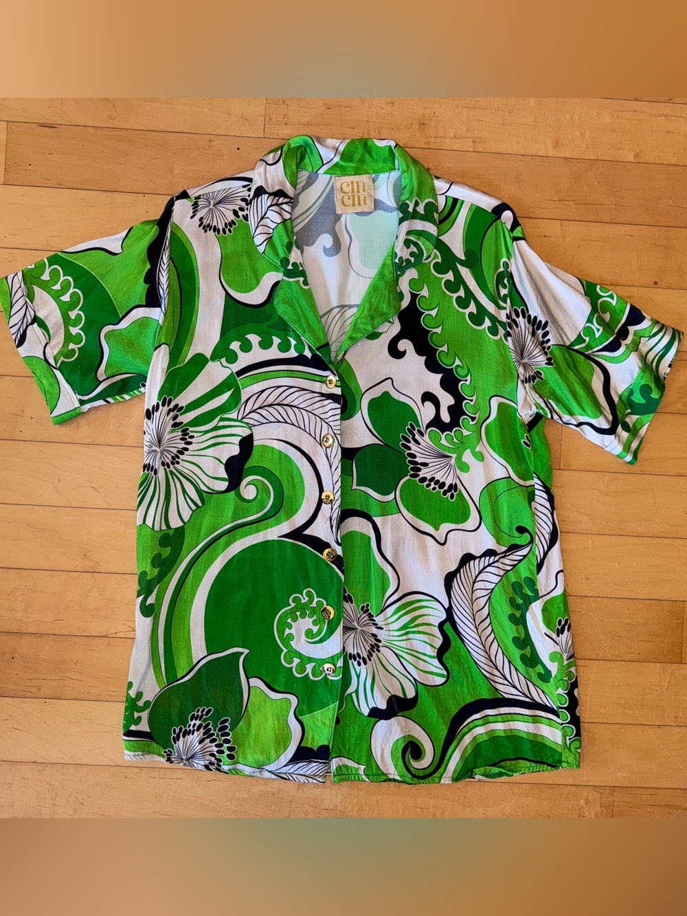 Cin Cin Green Oversized Satin Green Floral Short-Sleeve Button-Up Shirt